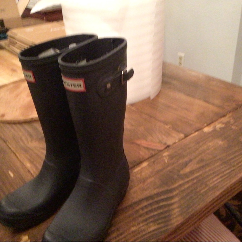 Kids hunter boots size 2